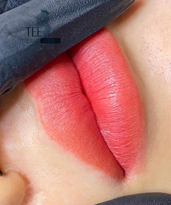 Lưu ý giúp môi lên màu chuẩn đẹp sau khi phun xăm